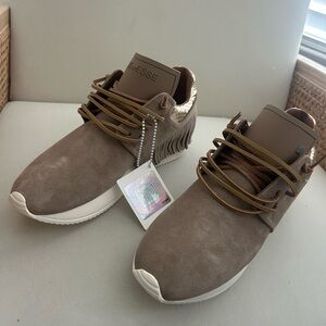 ESSEutESSE Women's Brown Sneakers